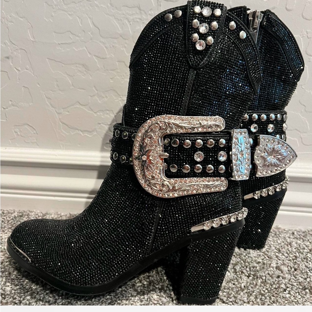 Dolls kill ankle boots